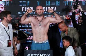 Il team di Murat Gassiev minaccia azioni legali se Fury e Joshua si batteranno per il titolo Wba Super