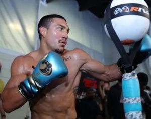 Il campione Wba Teofimo Lopez dovrà iniziare le trattative per la sfida  con Jack Catteral. Dove di farà il match ?