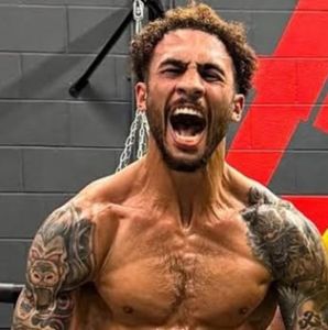 Ben Whittaker  è diventato sfidante Ibf ma c'è qualcuno che gli consiglia di evitare  Benavidez !