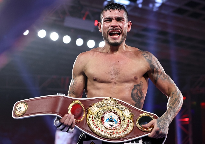 Sabato ad Anaheim l'interessante duello tra Arnold Barboza Jr. e Sims Jr nei welter