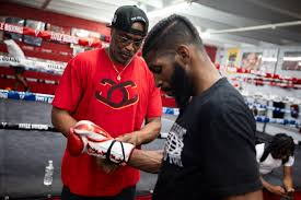  "Bozy"  Ennis trainer di  Andy Cruz  è convinto che il cubano batterebbe Shakur Stevenson