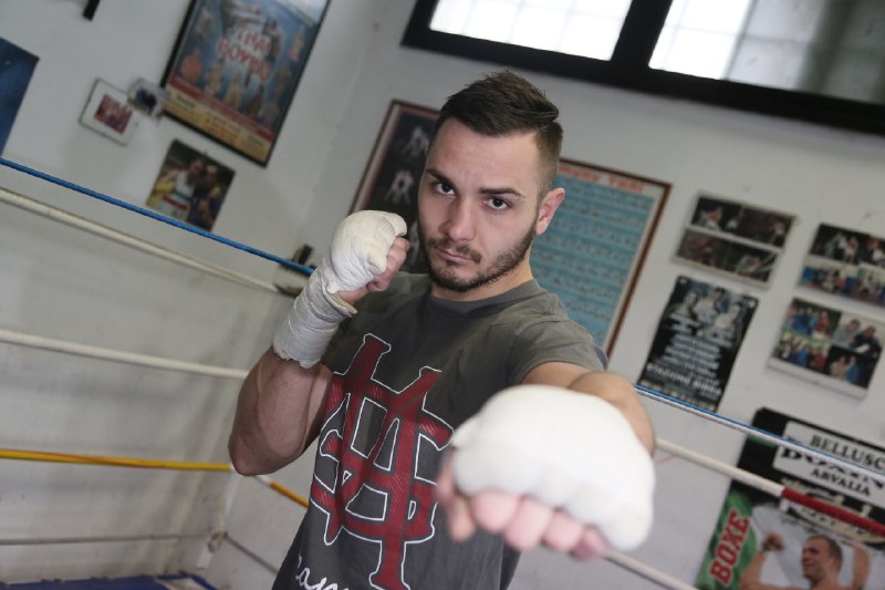 Mirko Geografo vince a Ibiza il duello nei pesi welter contro Reynoso ai punti