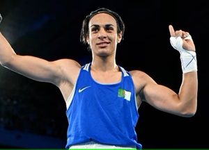 Un giornalista francese pubblica le prove che l'oro olimpico femminile dei welter  Khelif è un uomo !