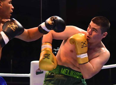  Alla T Mobile di Las Vegas aria di Ko  nei supermedi  tra  Melikuziev e Agbeko 