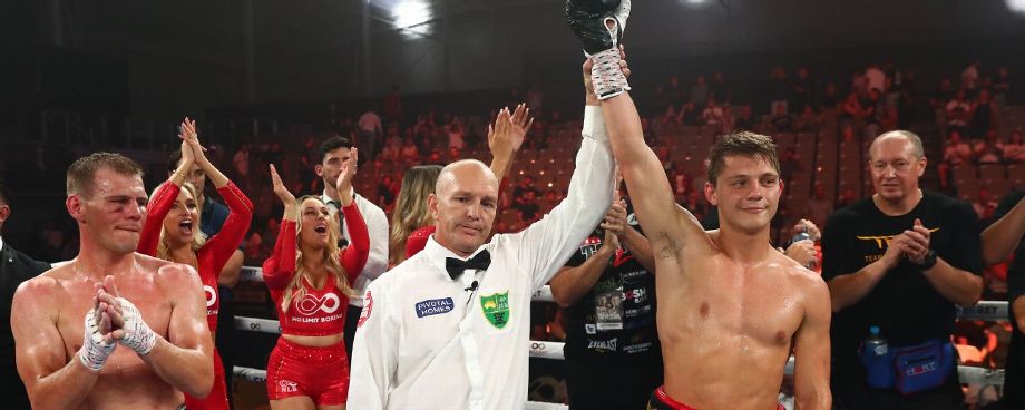 In Australia il figlio d'arte Nikita Tzyu  vince per ko  sullo spagnolo Oscar Diaz