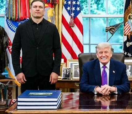 Il campione del mondo dei massimi Usyk ha incontrato il presidente Trump alla Casa Bianca.....