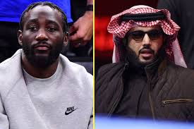  Crawford e Turki Alalashikh , insieme nel Nevada ,sfidano all'unisono Canelo Alvarez