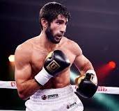 In una Kiev sotto bombardamenti la boxe è ancora viva.Faniian vince il Wbo Global dei s.leggeri
