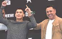 Ortiz Vergil con De La Hoya