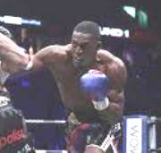 Riakporhe beat Glowacki