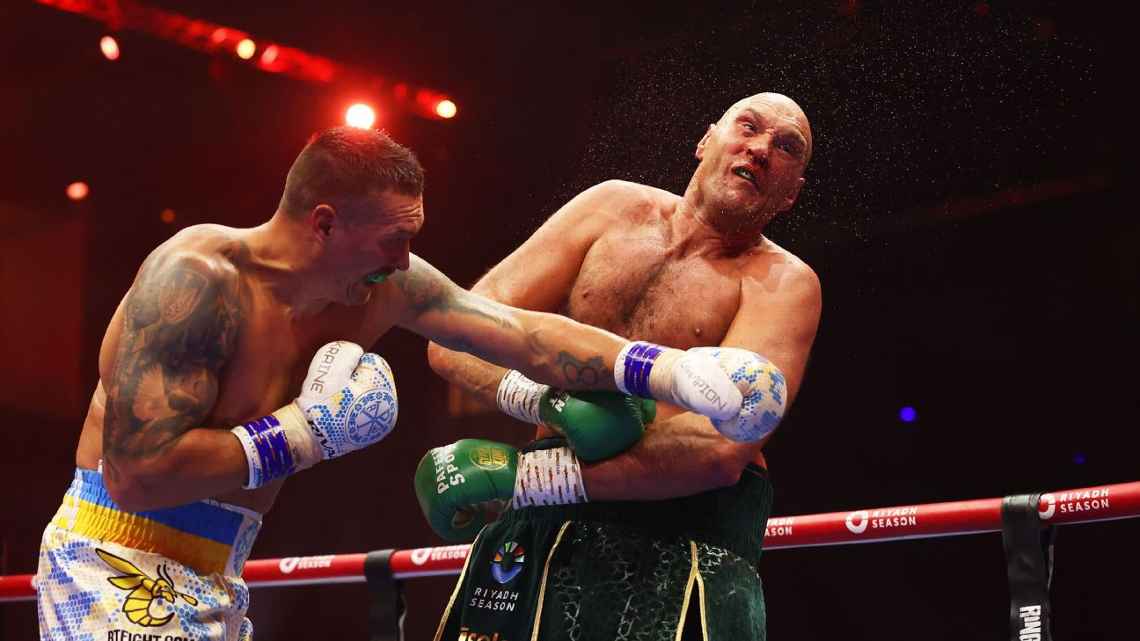 Olexandr Usyk scrive a Fury : - Sei pronto ?-  Gypsy king  risponde:- Ti distruggerò !-